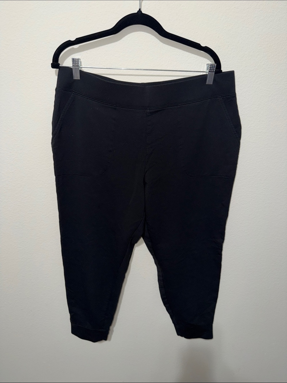 Denim&Co Black Women's Jogger Pants with Pockets. AU26